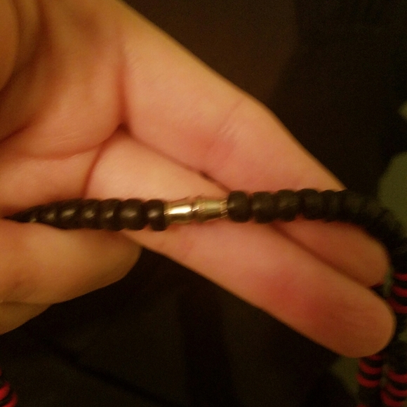 Red and black beads and wood red cones - Picture 7 of 8